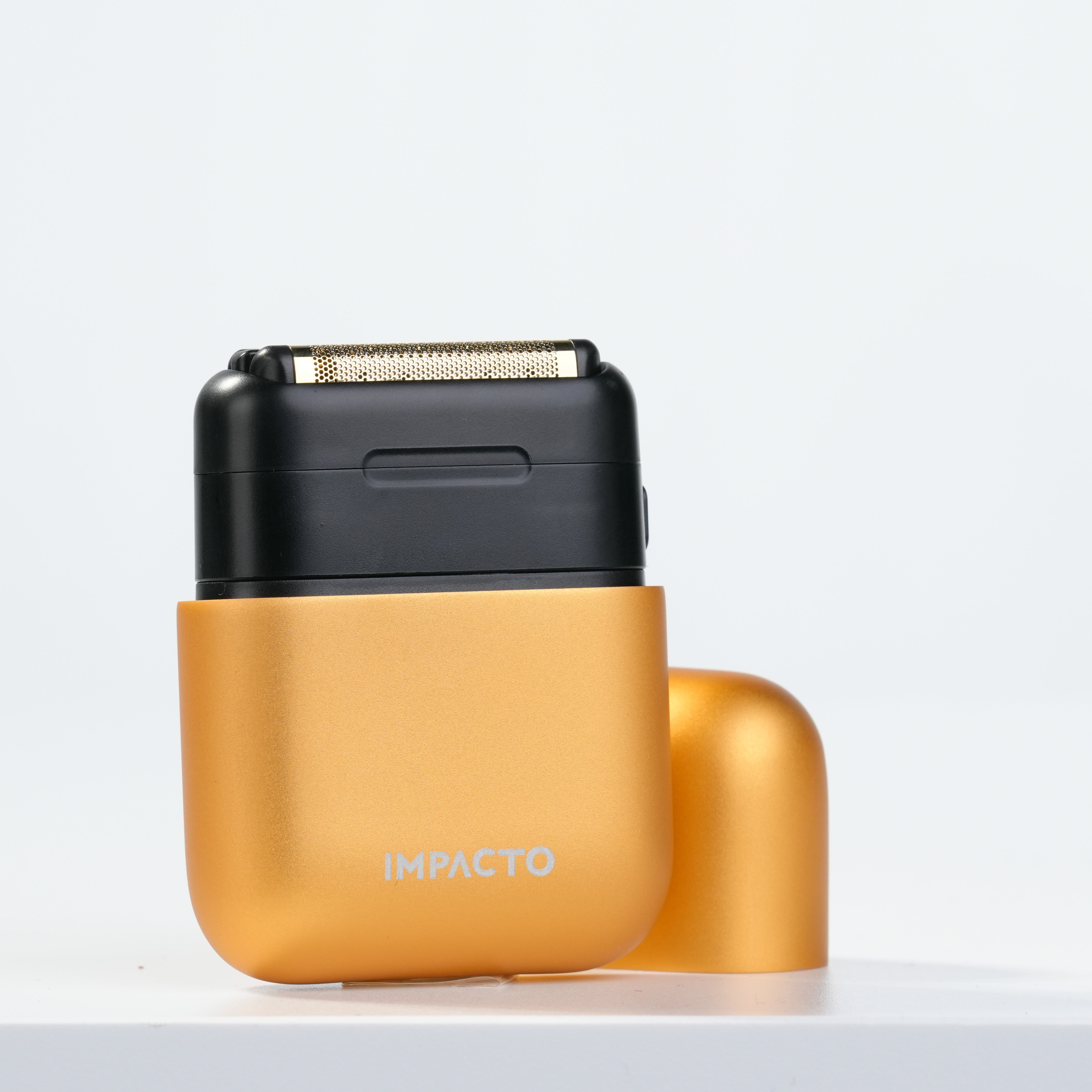 Impacto Micro Wet-Dry Shaver (Gold)