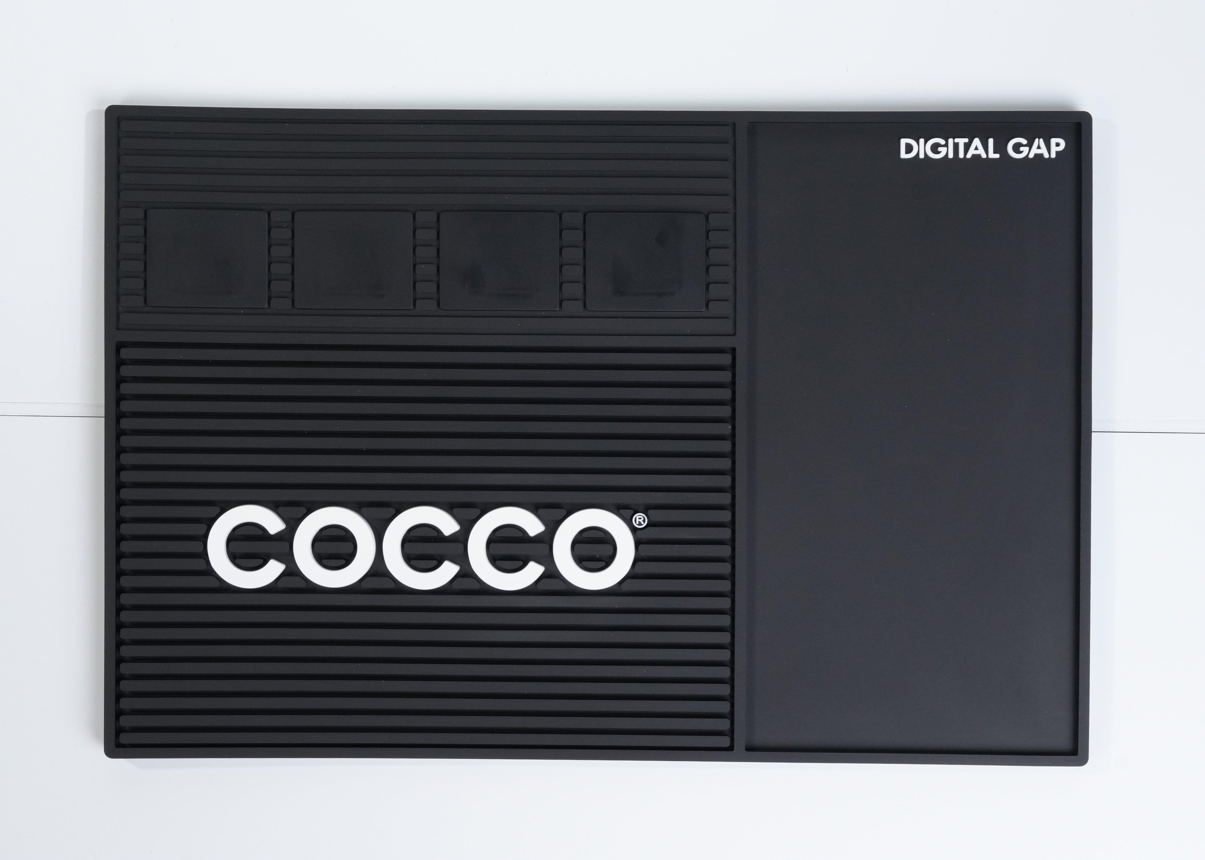 Magnetic Barber Arsenal Mat 18" x 12"