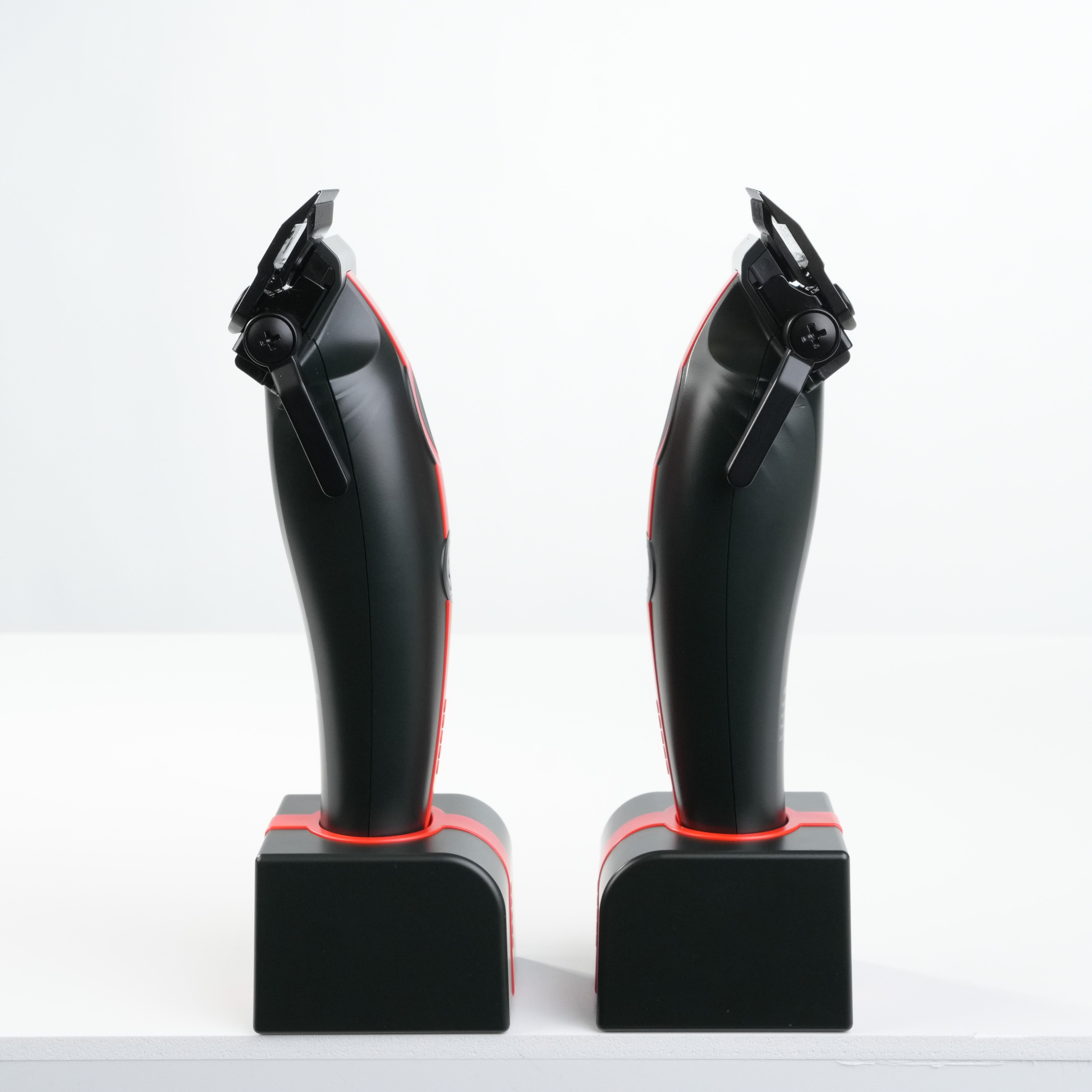 Cocco Veloce Lite Clipper (Black/Red Stripe)